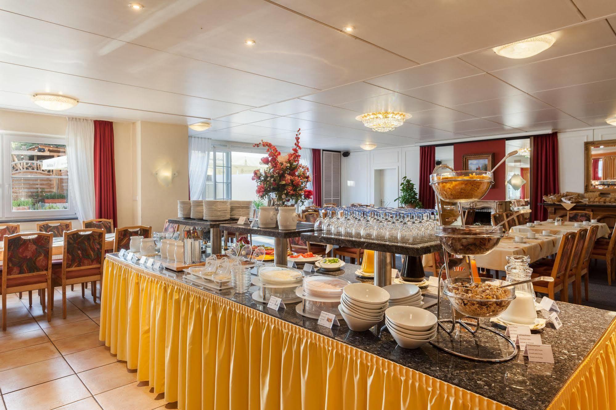 Bodensee-Hotel Kreuz Uhldingen-Mühlhofen Extérieur photo